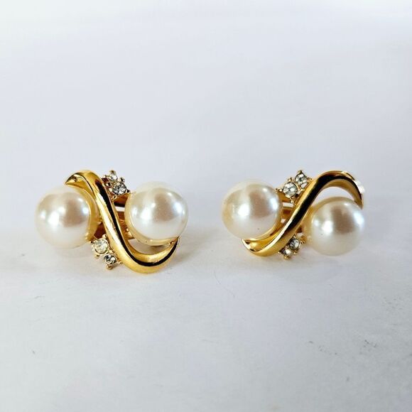 Vintage Signed Richelieu Classic Gold Tone Faux Pearl Rhinestone ClipOn Earrings - Picture 2 of 10